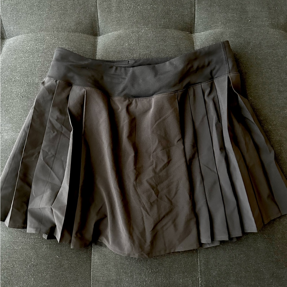 Lululemon pleated skirt